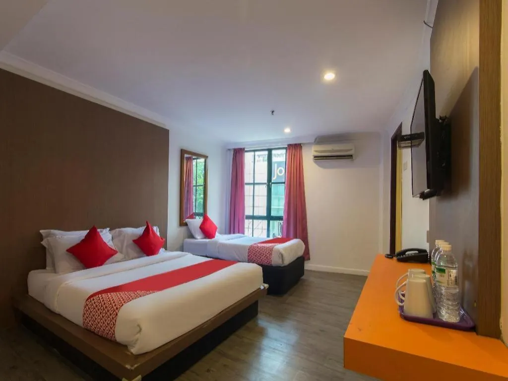 Oyo 1045 Azimuth Hotel Kuala Lumpur 3*,