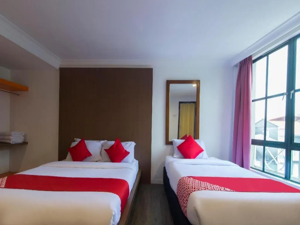 Oyo 1045 Azimuth Hotel Kuala Lumpur 3*,